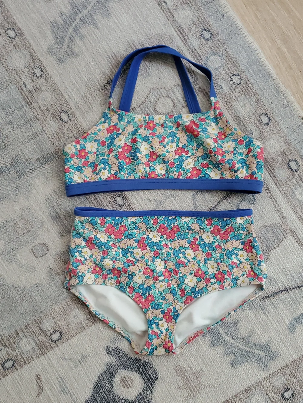 Mini Boden Girls Floral Two-Piece Cross-Back Bikini Set Swimsuit Sz9-10